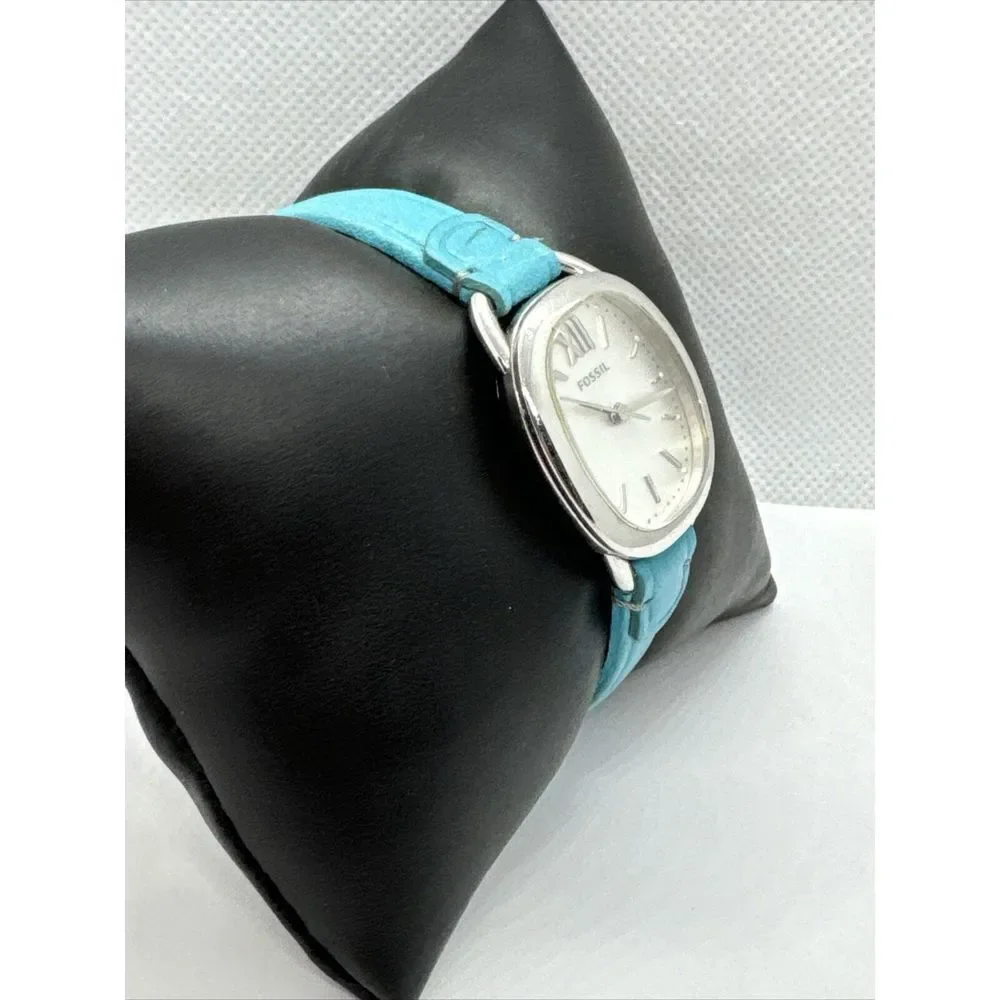 Fossil Sculptor ES3559 Women Blue Leather Analog Silver Dial Quartz Watch JNA347
